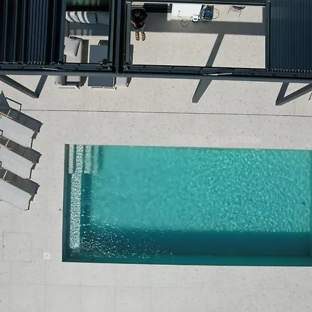 Karma Hh With Pool * Zára